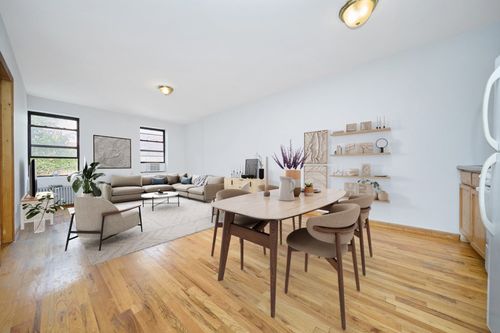3-460 9th Ave, New York, NY, 10018-5623 | Card Image