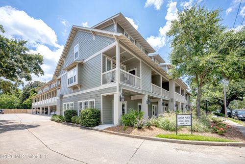 216-922 Porter Ave, Ocean Springs, MS, 39564-4674 | Card Image
