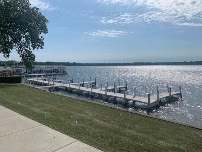 1318 - 2400 E Geneva St, Condo with 1 bedrooms, 1 bathrooms and null parking in DELAVAN WI | Image 21
