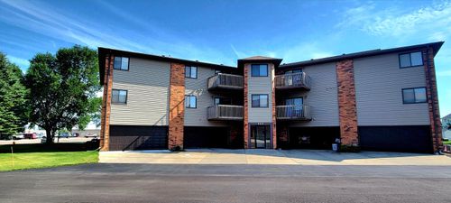 apt-306-929 Circle Dr, ABERDEEN, SD, 57401-2662 | Card Image