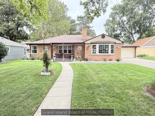 2304 W John St, Grand Island, NE, 68803-5859 | Card Image