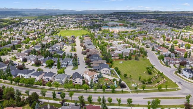 38 Simcoe Crescent Sw, House other with 4 bedrooms, 4 bathrooms and 4 parking in Calgary AB | Image 46