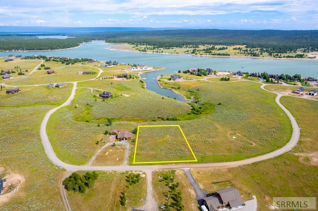 Land in Island Park