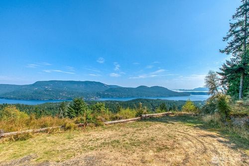 1637 Spring Hill Rd, Eastsound, WA, 98245-5117 | Card Image