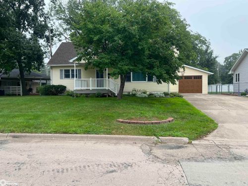 403 E Pierce Ave, Fairfield, IA, 52556-3855 | Card Image