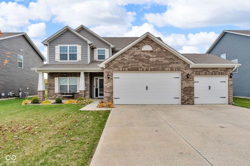 659 Albermarle Dr, Pittsboro, IN, 46167-8830 | Card Image