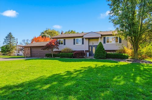 2932 Bogue Creek Dr, Howell, MI, 48855-6834 | Card Image