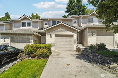 apt-b8-2419 S Meridian, Puyallup, WA, 98373-1444 | Card Image