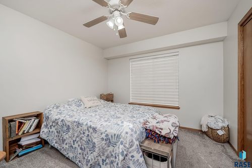 7425 W 52nd St Street, Sioux Falls, SD, 57106 | Card Image