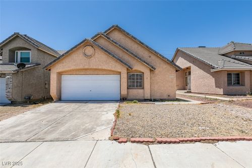 3127 Kennewick Dr, Las Vegas, NV, 89121-2387 | Card Image