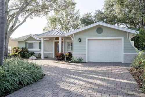 378 Westwinds Dr, Palm Harbor, FL, 34683-1043 | Card Image