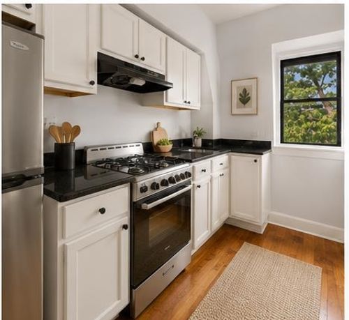 4-23 Bentley Ave, Jersey City, NJ, 07304-1924 | Card Image