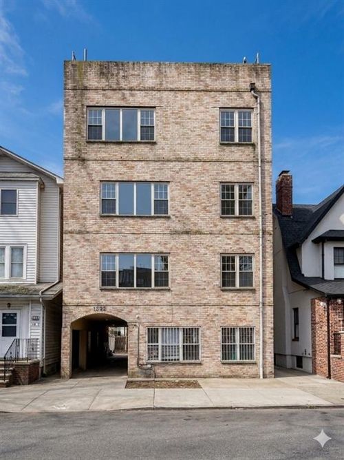 1392 E 18th St, Brooklyn, NY, 11230-7510 | Card Image