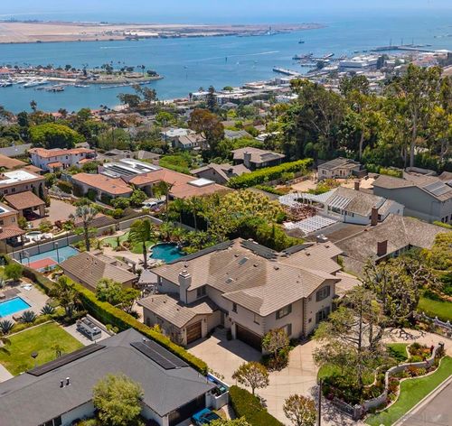 617 Gage Dr, San Diego, CA, 92106-3229 | Card Image