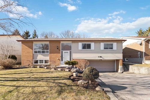 26 Sir Bedevere Pl, Markham, ON, L3P2W2 | Card Image