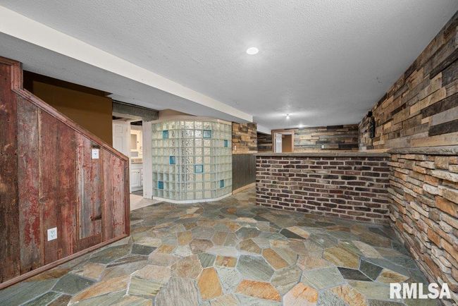 2920 E 35 Th St, House other with 4 bedrooms, 2 bathrooms and null parking in Davenport IA | Image 15