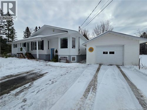 11 Suzan Dr, North Tetagouche, NB, E2A4Y9 | Card Image