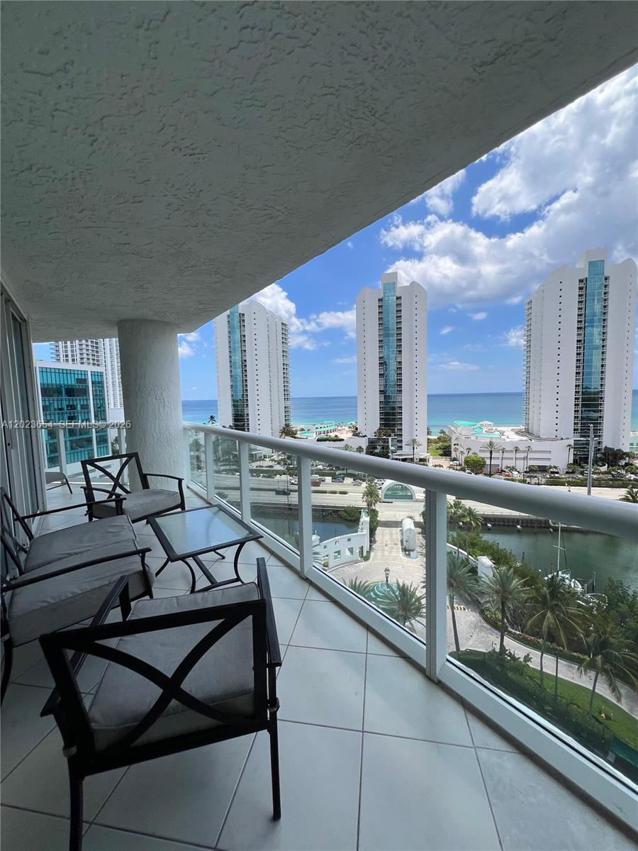 Residential in Sunny Isles Beach 2