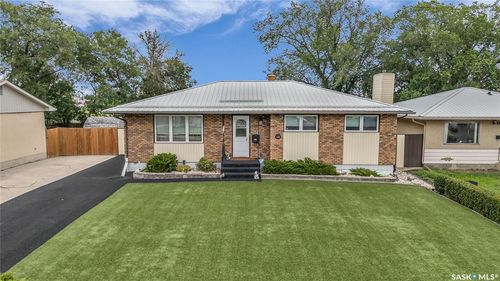 804 Eastview Ave, Regina, SK, S4N0A2 | Card Image