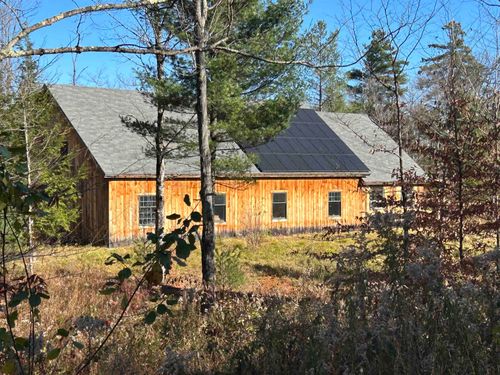 80 Banning Rd, Putney, VT, 05346-8860 | Card Image