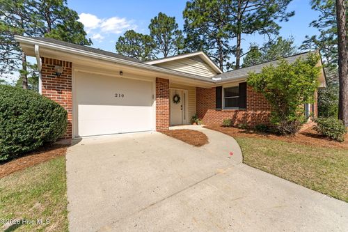 210 Pinehurst Trace Dr, Pinehurst, NC, 28374-8118 | Card Image