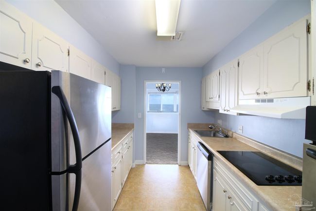 APT-407 - 825 Bayshore Dr, Condo with 2 bedrooms, 2 bathrooms and 1 parking in Pensacola FL | Image 17