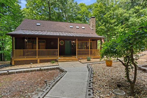 0-8227 Mcarthur Park Dr, Efland, NC, 27243-9504 | Card Image