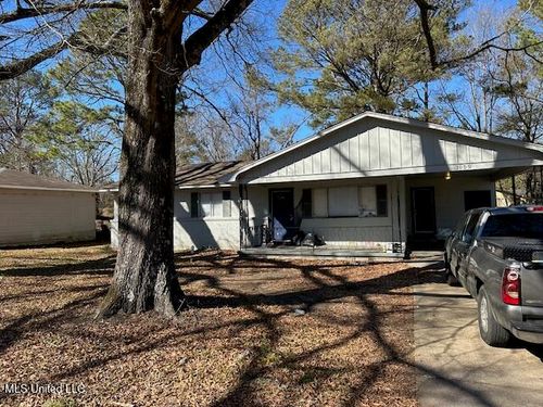 1052 Cooper Road, Jackson, MS, 39212 | Card Image