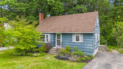 147 Pinecrest Rd, Portland, ME, 04102-1223 | Card Image