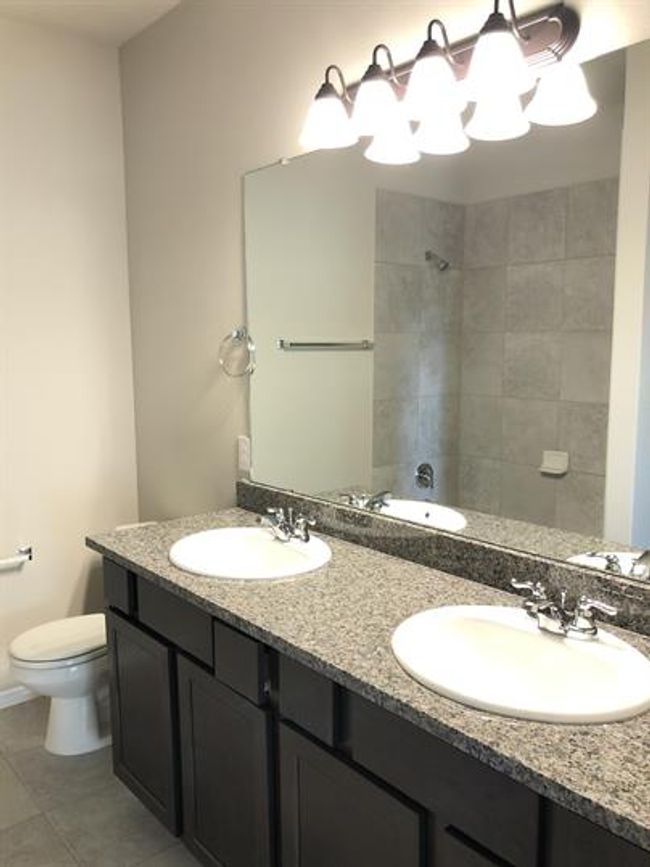 1208 Garland Rd, Home with 3 bedrooms, 2 bathrooms and null parking in Georgetown TX | Image 9