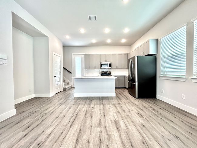 APT-611 - 1830 Ne Green Oaks Blvd, House other with 2 bedrooms, 3 bathrooms and null parking in Arlington TX | Image 6
