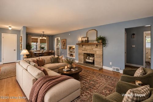 3129 Hewitt Ave, Louisville, KY, 40220-2205 | Card Image