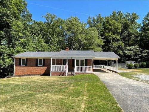 5802 Mendenhall Rd, Archdale, NC, 27263-3894 | Card Image