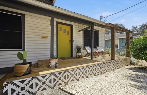 4501 S 2nd St, Austin, TX, 78745-1950 | Card Image