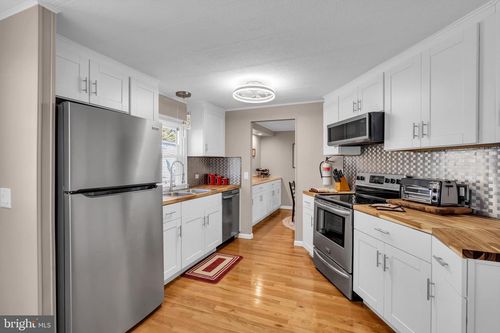 166 Mockingbird Way, Whiting, NJ, 08759-3724 | Card Image