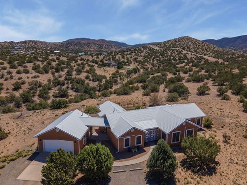 31 Sinagua Rd, Placitas, NM, 87043-8747 | Card Image