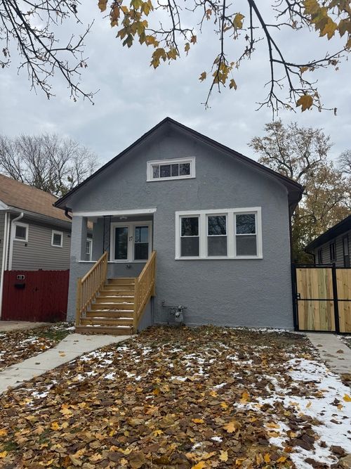 17 S 21st Ave, Maywood, IL, 60153-1236 | Card Image