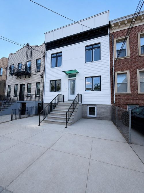 4-291 New York Ave, Jersey City, NJ, 07307-1404 | Card Image