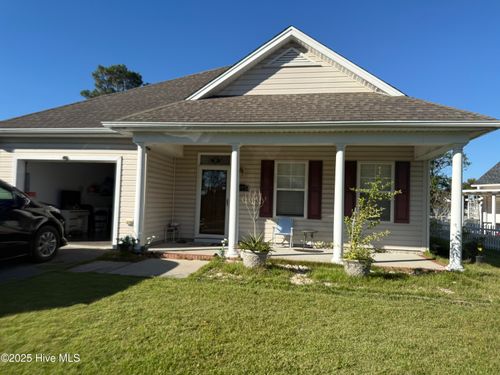 4975 N Hampton Dr Se, Southport, NC, 28461-7421 | Card Image