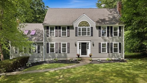 4 Juniper Ln, Topsfield, MA, 01983-2230 | Card Image
