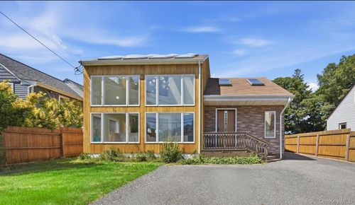 308 5th Ave, East Northport, NY, 11731-2301 | Card Image