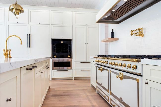 The gourmet kitchen is a chef's dream | Image 6