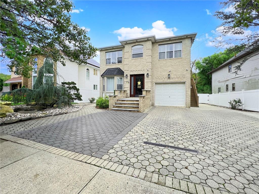 Goff Ave, Staten Island, NY 10309