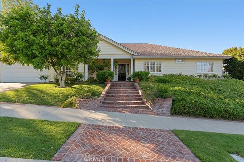 23837 Killion St, Woodland Hills, CA, 91367-5823 | Card Image