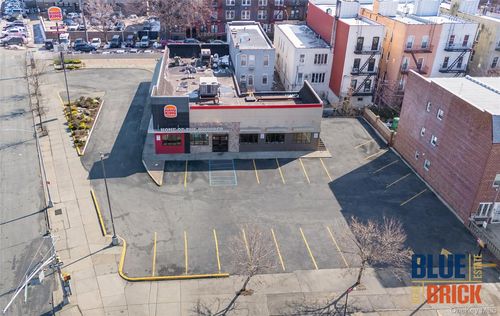 33-10 Astoria Blvd N, Astoria, NY, 11103 | Card Image