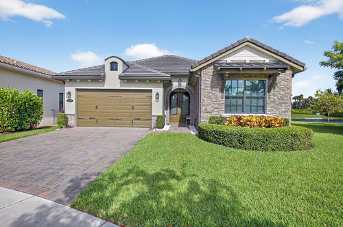 8275 Grand Prix Ln, Boynton Beach, FL, 33472-2704 | Card Image