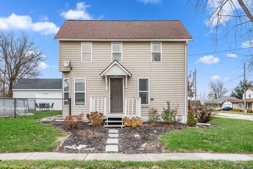 201 1st St. Se, Epworth, IA, 52045 | Card Image