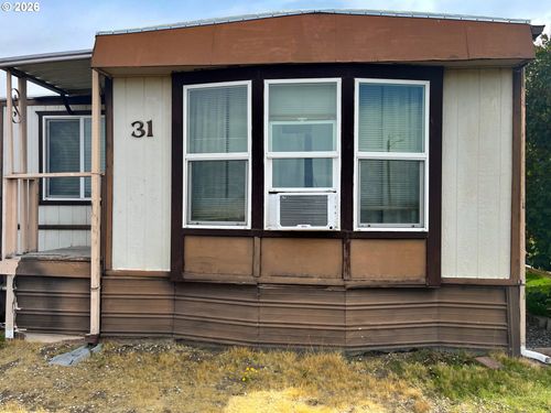 31-3564 E 2nd St, The Dalles, OR, 97058-9642 | Card Image