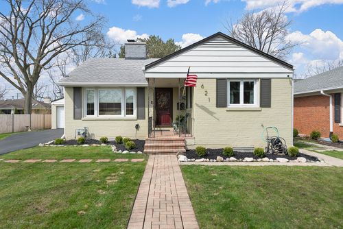 621 Oriole Ave, Park Ridge, IL, 60068-3451 | Card Image