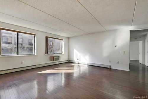 apt-4b-333 E 119th St, New York, NY, 10035-4274 | Card Image